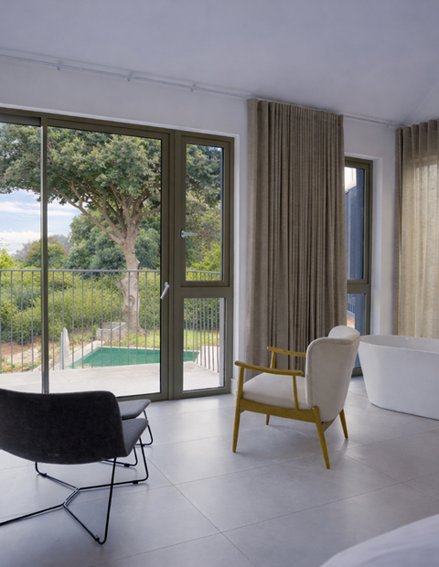 Chatgpt Main Bedroom